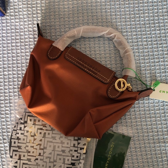 Longchamp Tan Crossbody Bag with Gold Details - Picture 3 of 4